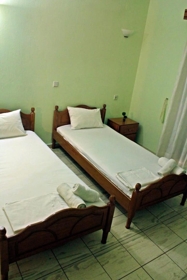 Guesthouse Bizani Neo Mpizani المظهر الخارجي الصورة